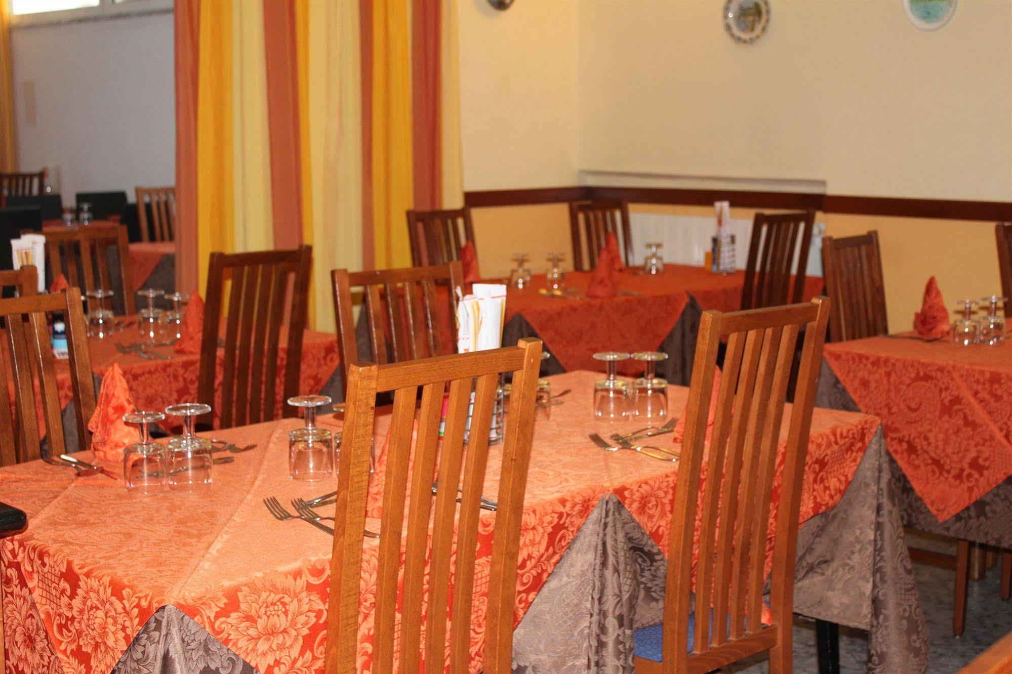 Hotel Eco Del Mare Marina di Massa Zewnętrze zdjęcie
