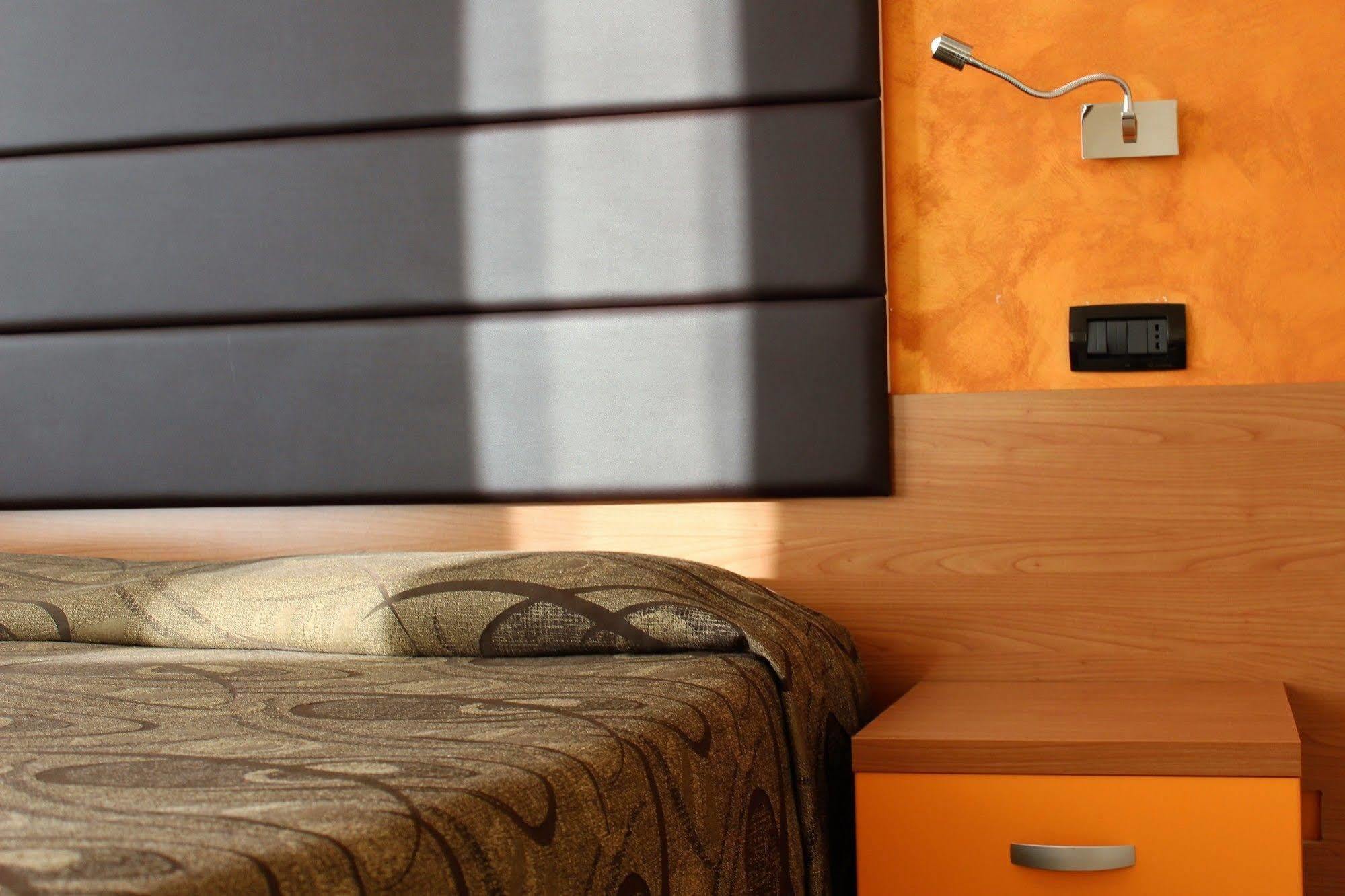 Hotel Eco Del Mare Marina di Massa Zewnętrze zdjęcie