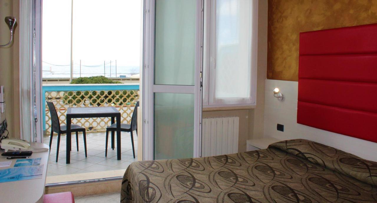 Hotel Eco Del Mare Marina di Massa Zewnętrze zdjęcie